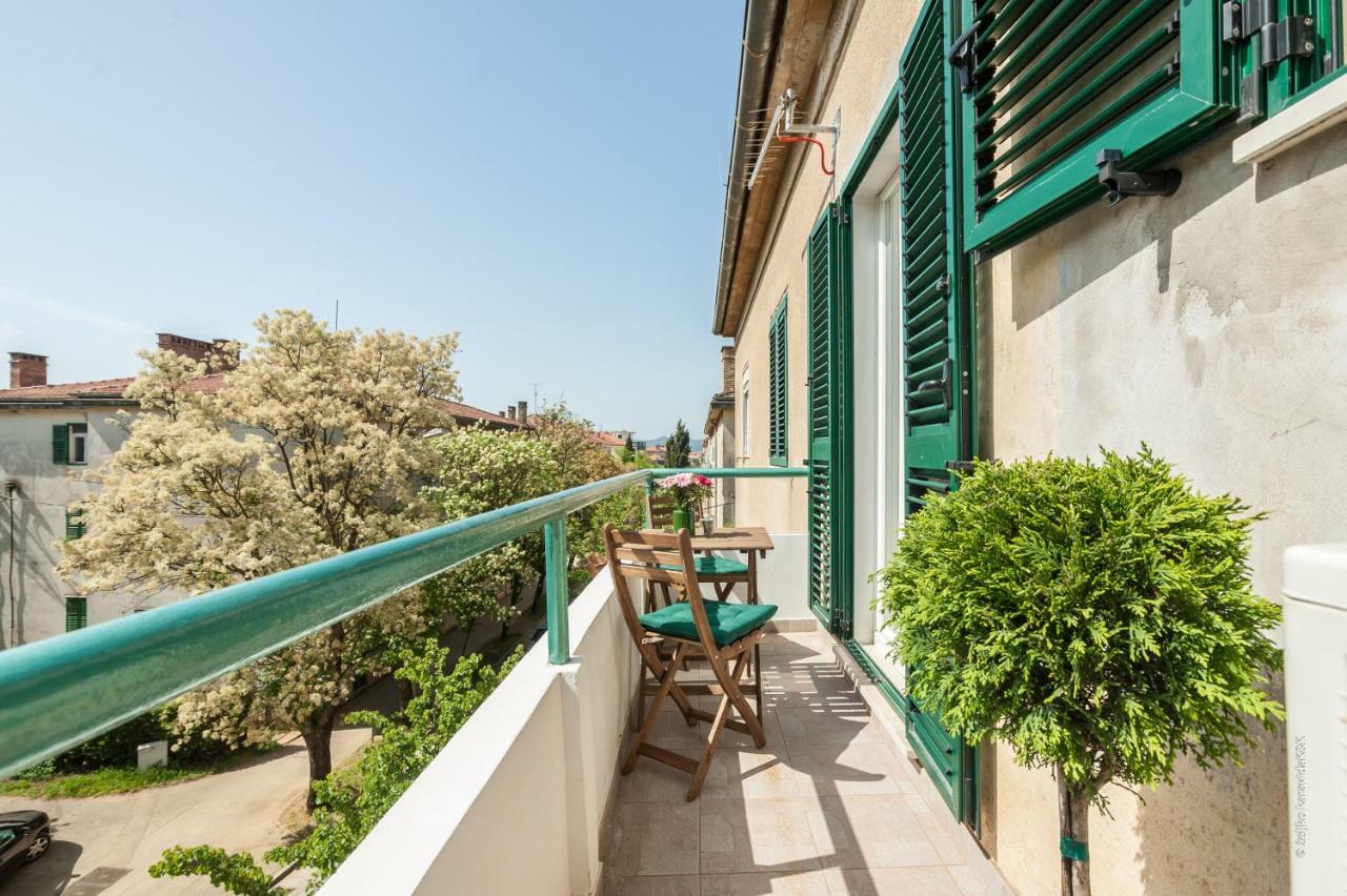 Apartment Sunny Place Задар Экстерьер фото